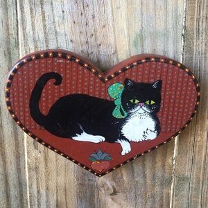 Hand Painted Black & White Tuxedo Cat on Wood Heart Wall Plaque Vintage 1982